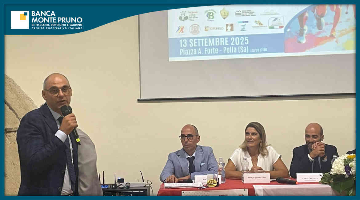 120925 STRAPOLLESE 01