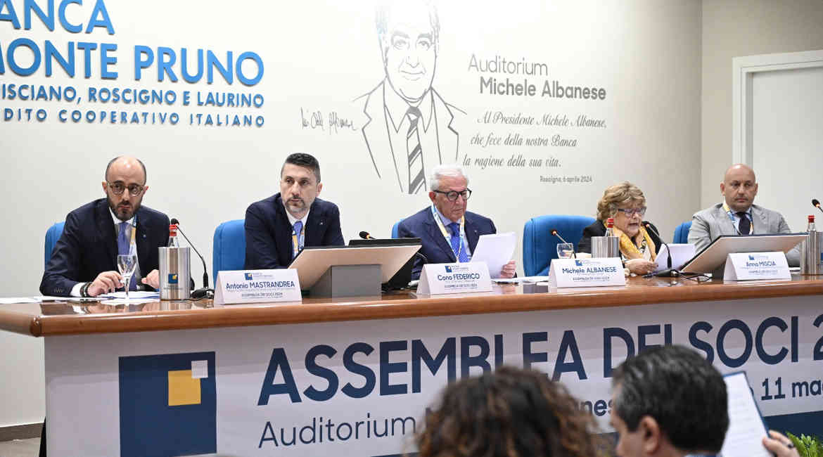 110524 FOTO RELATORI 01