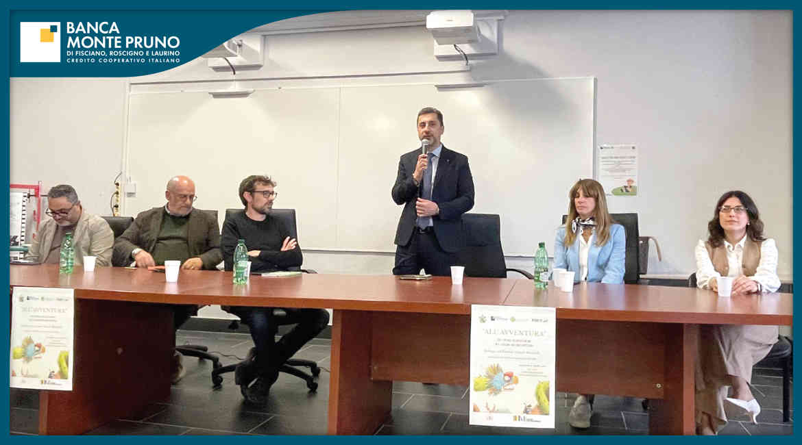 AVVENTURA SOCIAL SLIDE